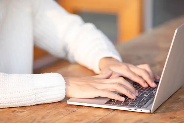 果茶奶茶哪个热量高